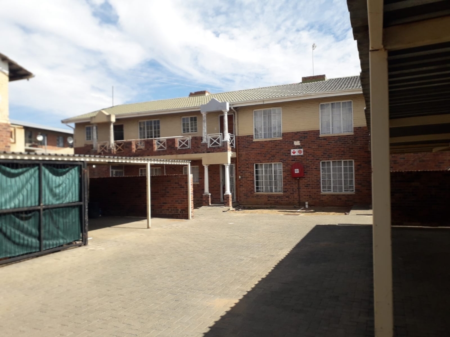 2 Bedroom Property for Sale in Ehrlich Park Free State